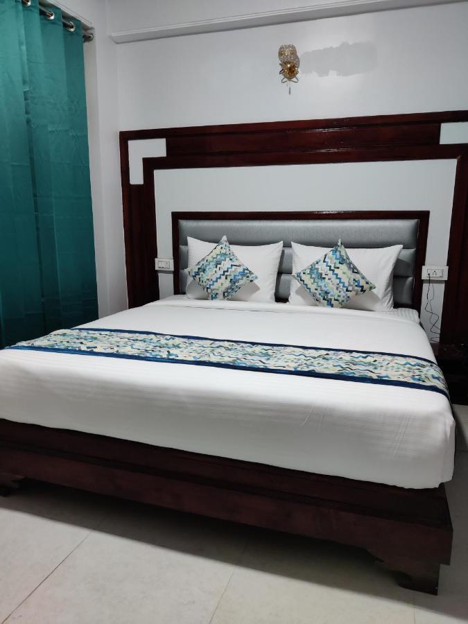 Bed and Breakfast Golden Oak Shimla Zewnętrze zdjęcie