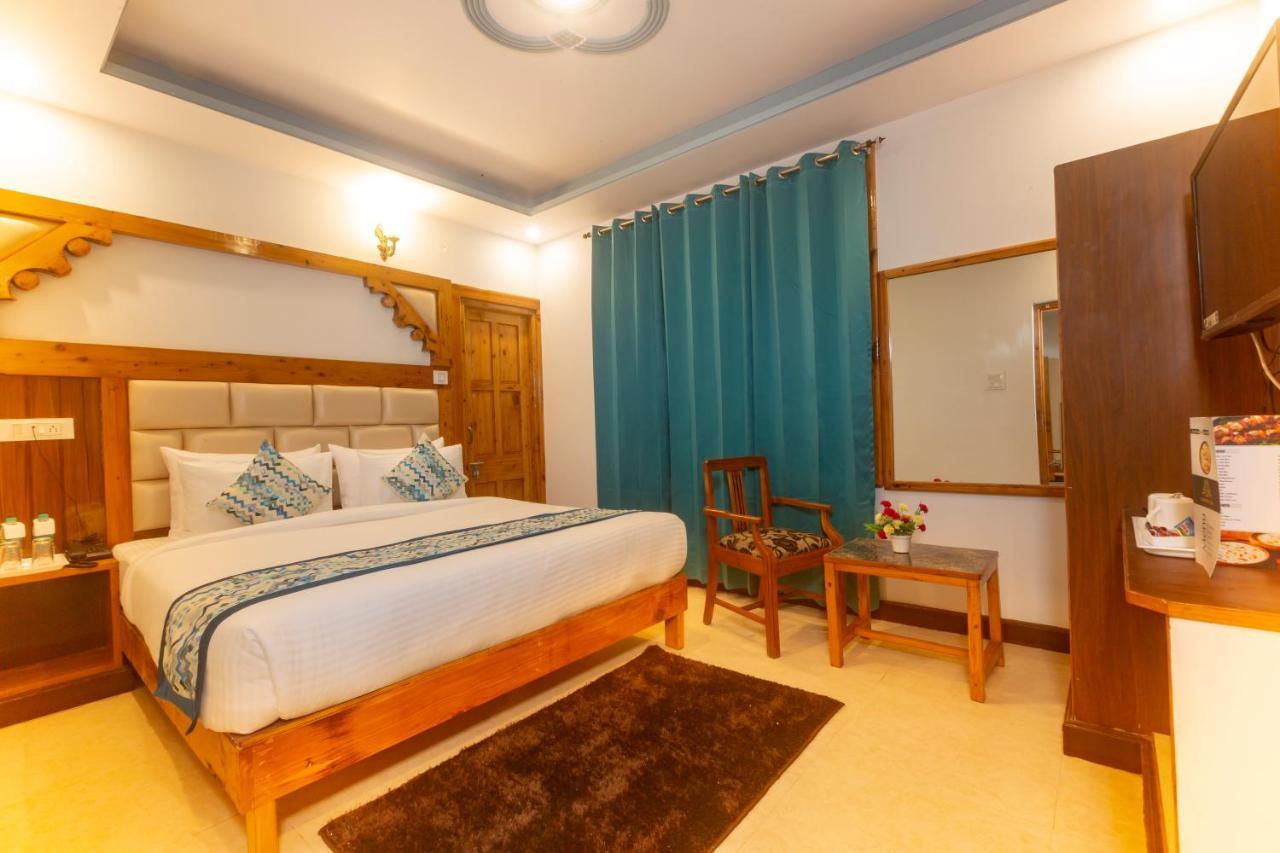 Bed and Breakfast Golden Oak Shimla Zewnętrze zdjęcie