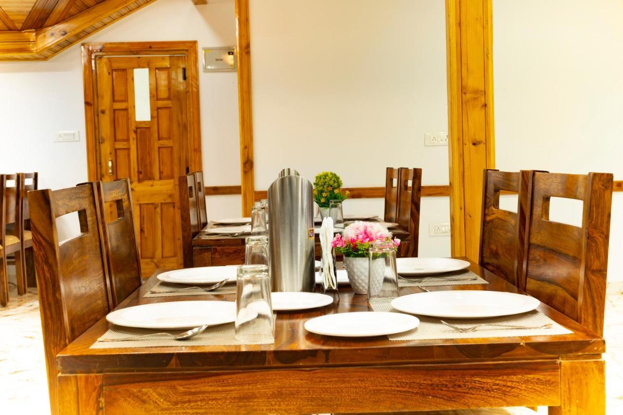 Bed and Breakfast Golden Oak Shimla Zewnętrze zdjęcie
