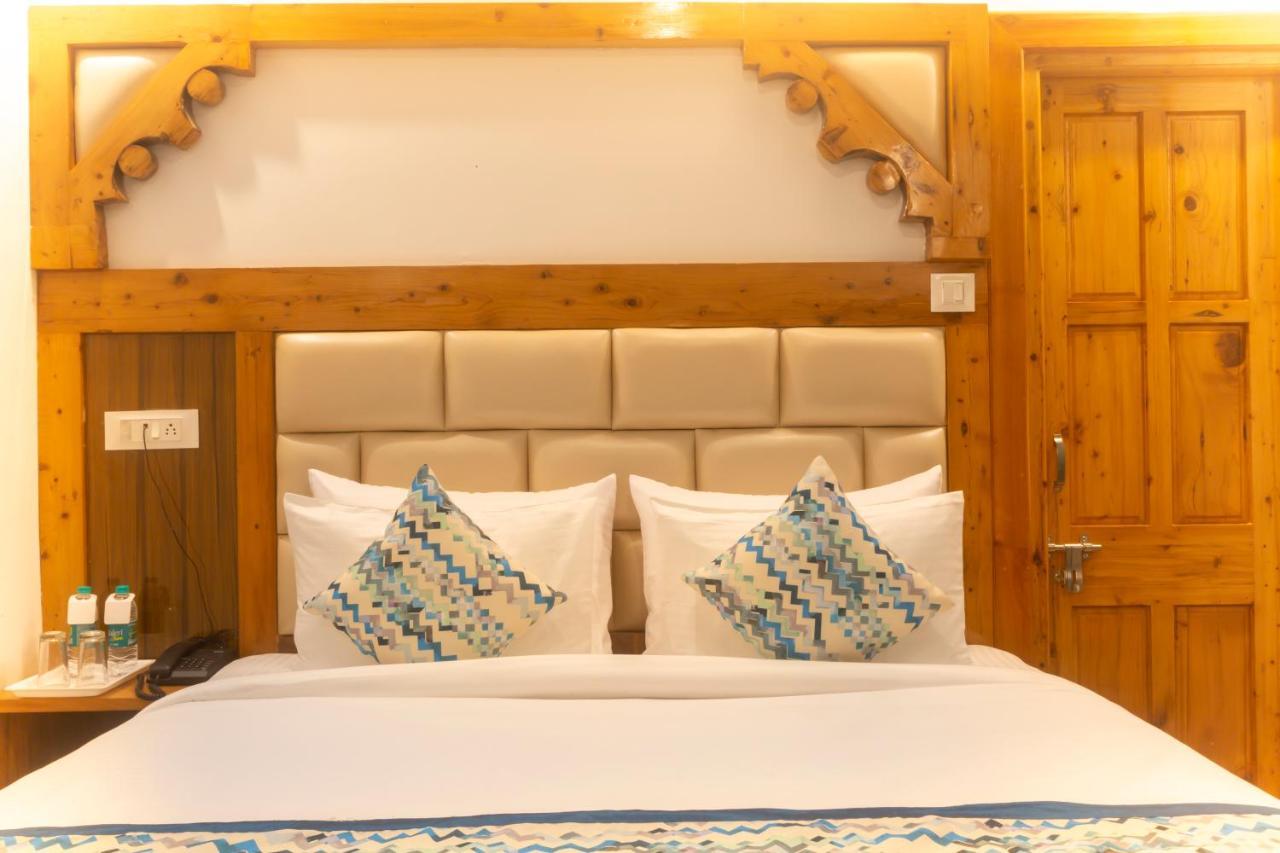 Bed and Breakfast Golden Oak Shimla Zewnętrze zdjęcie